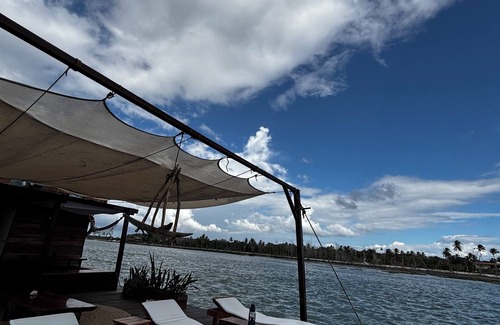 Guriu Village Alquiler De Eote | Beautiful floating villa for kite surfers & ocean lovers!
