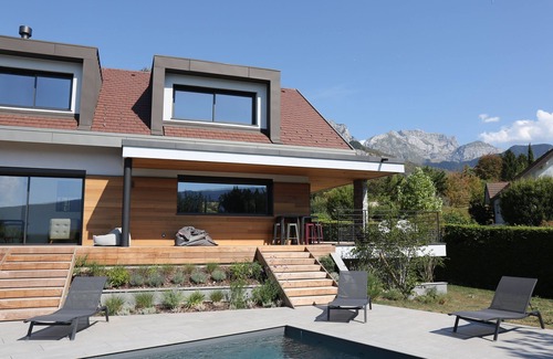 Menthon-Saint-Bernard Casa | Beautiful new villa - great views on lake and mountains - quiet environment