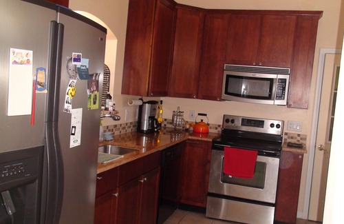 Swan Lake Casa | Hermosa casa privada de gran tamaño frente al lago privado con muelle / barcos