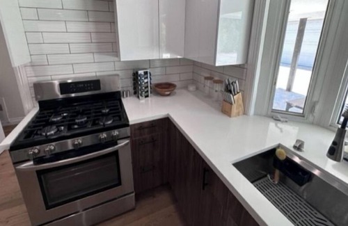 Chatsworth Casa | Beautiful fully remodeled home for you and the family to relax.