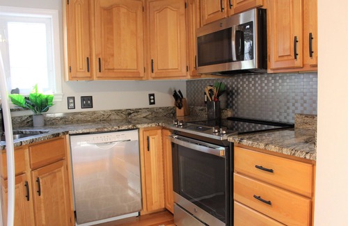 Gilmanton Casa | Beautiful, Fully Renovated Shellcamp Lake NH Home with private dock
