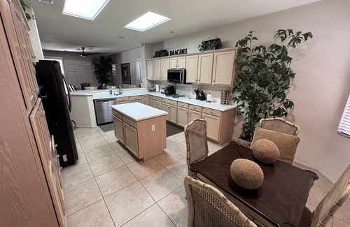 Desert Palms Casa | Beautiful Gated, 3 bed 2 bath! Golf 45 holes, Tennis, Pickleball & more!