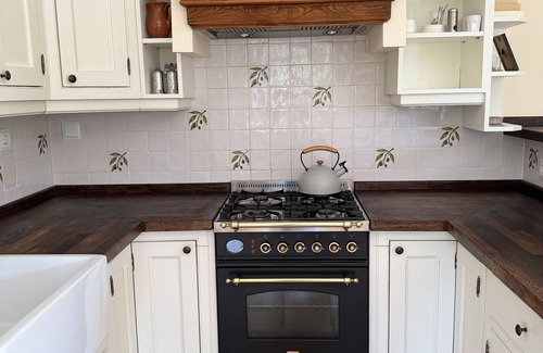 Cervera del Maestrat Apartamento | Beautiful holiday apartment for 4 people in the countryside