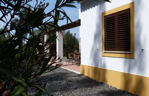 Santiago do Cacem Casa | Beautiful. house located on a hill