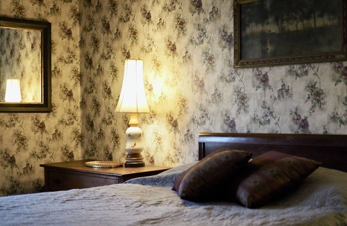 Elizabethtown Casa | Beautiful Historic Estate In Heart of Adirondacks
