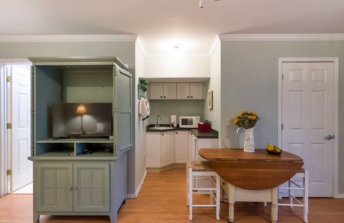 Bradley Beach Casa | Beautiful home 3 blocks from the beach with plenty of common space