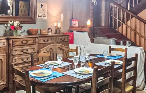 Charritte-de-Bas Casa | Beautiful Home In Charritte-De-Bas