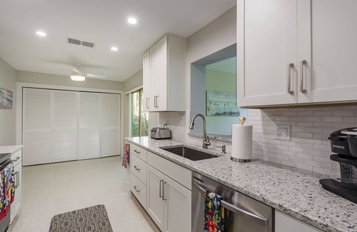 Gulf Gate Estates Casa | Beautiful Home In Gulf Gate - 4 Miles to Siesta Key Beach