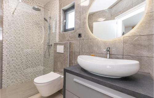Biograd na Moru Casa | Beautiful Home In Biograd With Wifi