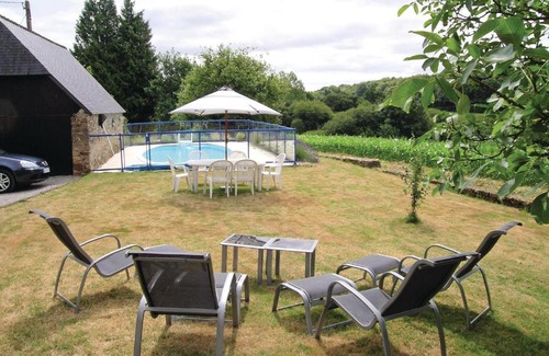 Lanvaudan Casa | Beautiful home in Lanvaudan with 2 Bedrooms, WiFi and Outdoor swimming pool