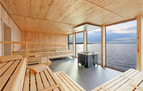 Lembruch Casa | Beautiful Home In Lembruchdümmer See