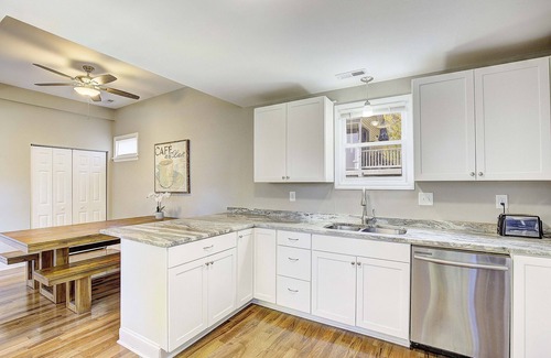 North Beach Casa | Beautiful home in walkable beach town near DC & Herrington Harbor Yacht Club!
