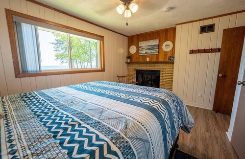Bark River Casa | Beautiful home on Lake Michigan, near Escanaba
