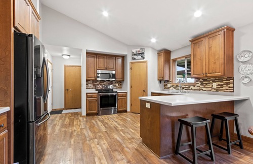 De Pere Casa | Beautiful home only 15 minutes from Lambeau Field