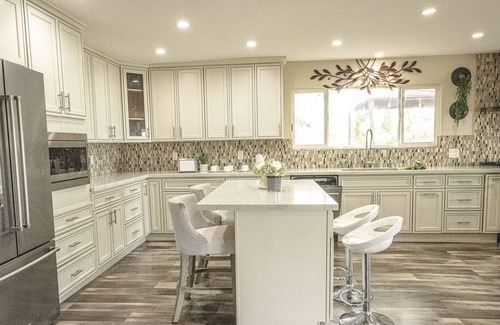 Berryessa Casa | Beautiful Home w/City View, 6 queen beds, 3 baths.