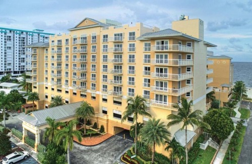 Pompano Beach Condominio | Beautiful Hotel in Royal Vista 2BD near North Ocean Park