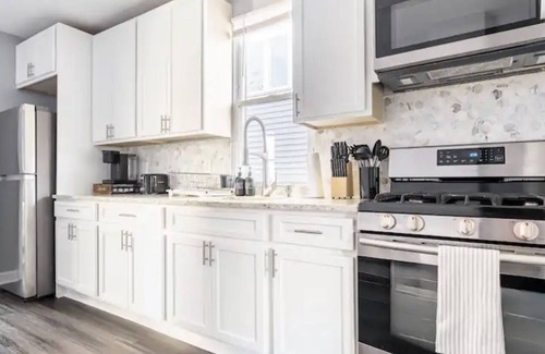 Fairview Casa | Beautiful House 20 min. to NYC up to 8 People