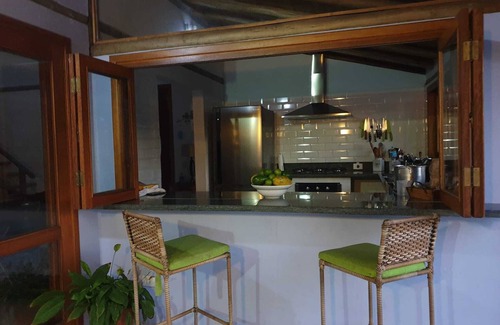 Piuva Casa | Hermosa casa en Piúva para hasta 10 personas a 600 metros de la playa Ilha das Cabras.