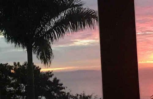 Prainha Casa | Casa en San Sebastián / SP Litoral Norte