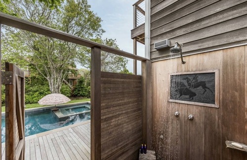 Montauk Casa | Beautiful house on private country road with pool/hot tub & home office