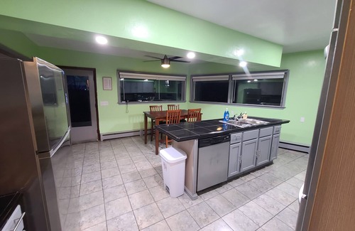 Green Bay Casa | Beautiful House overlooking the city of Green Bay