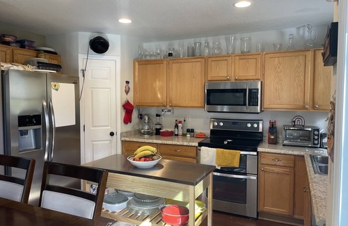 Highlands Ranch Casa | Beautiful House Share for Budget Travellers