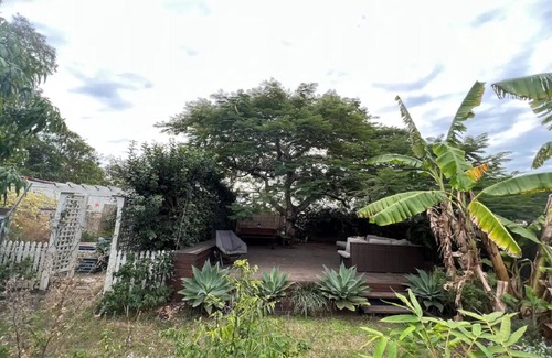 Rocklea Casa | Beautiful house with huge bedroom in Queenslander