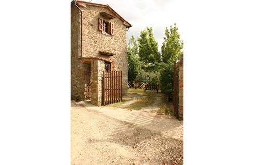 Montecchio Apartamento | Hermoso apartamento para 4 personas con TV, cerca de Cortona
