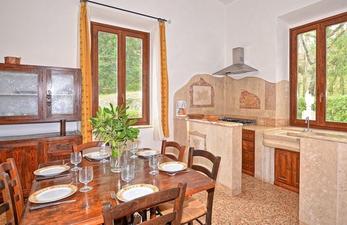Monteverdi Marittimo Apartamento | Bonito apartamento para 8 personas con piscina