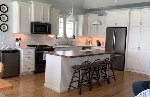 Elkhart Lake Casa | Beautiful Lake House with private access to Elkhart Lake