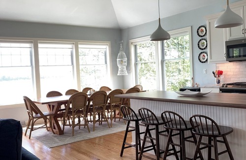 Elkhart Lake Casa | Beautiful Lake House with private access to Elkhart Lake