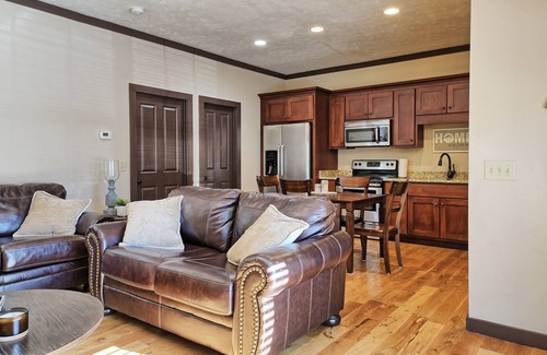 Celina Cabina | Hermosa cabaña con vista al lago en Dale Hollow Lake, capacidad para 12 personas, Marina 1/4 milla