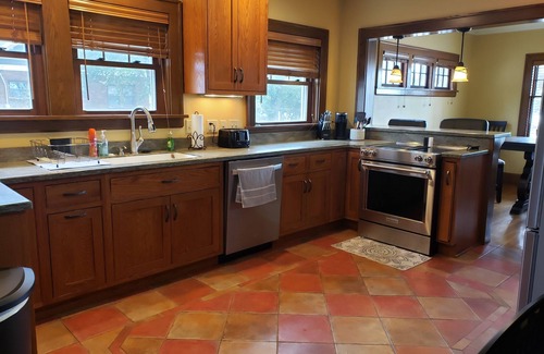 Storm Lake Casa | Beautiful lakeshore estate. 4 bdrm. Views of the lake from nearly every room!