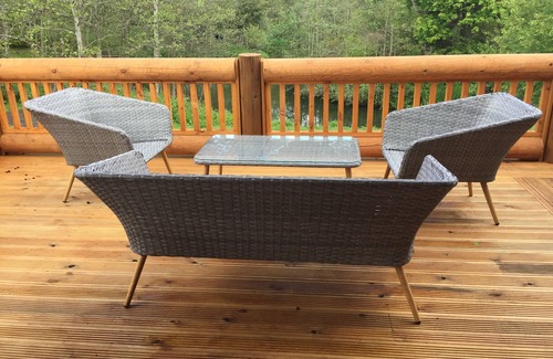 Morpeth Cabina | Beautiful Lakeside Cabin With Hot Tub - Pet Friendly - Near Golf Course