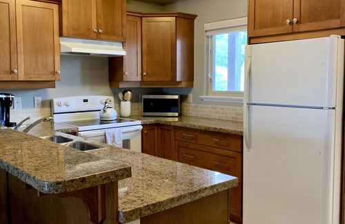 Okanagan-Similkameen Casa | Beautiful Lakeview Townhome in Lakeshore Villas