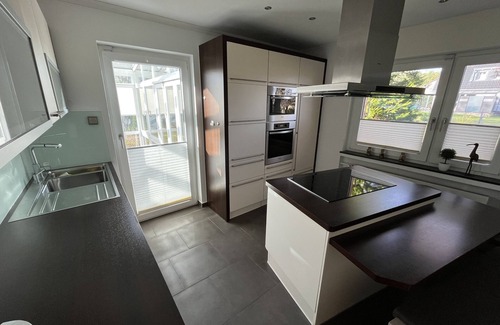 Voehl Casa | Beautiful large vacation home with conservatory at the Edersee/Kellerwald, dogs allowed