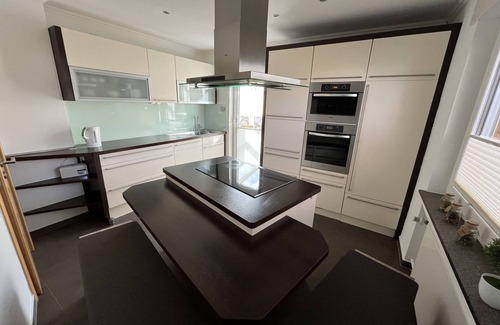 Voehl Casa | Beautiful large vacation home with conservatory at the Edersee/Kellerwald, dogs allowed