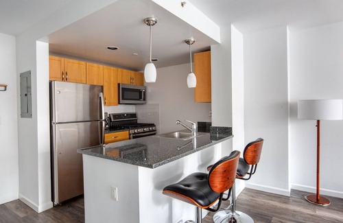 Bowery Apartamento | Beautiful LES 1BR w/ Elevator & W/D, nr Green Space, by Blueground