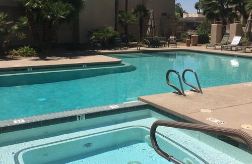 Central Scottsdale Condominio | Hermosa ubicación en el corazón de Scottsdale !!!