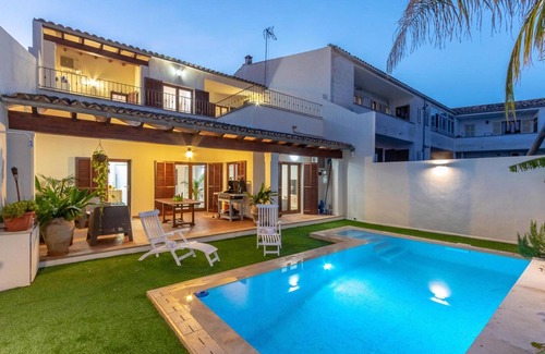 Consell Villa | Beautiful Mallorca Villa | 3 Bedrooms | Villa Townhouse Memories | Walking Distance to Town Square & Private Pool | Consell