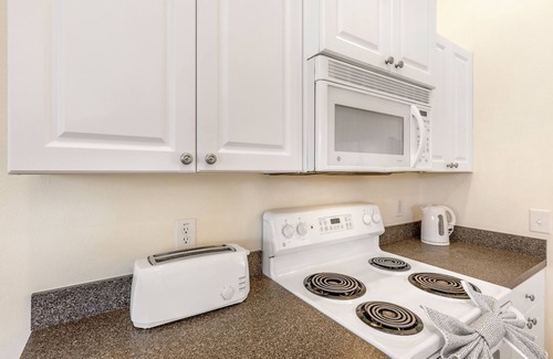 Tuscan Hills Casa | Beautiful Mediterranean Style Villa Close to Disney with Private Pool and Spa