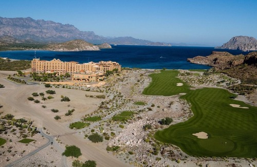 Loreto Complejo | Beautiful Mexico Resort Getaway with Spa and Golf Course