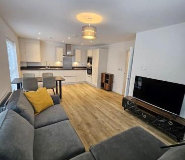 Ebbsfleet Valley Apartamento | Beautiful Modern 2 Bed flat in Ebbsfleet, near London with free parking
