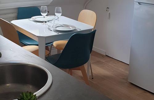 Anatole France Danton Apartamento | Beautiful modern apartment LH Center ville