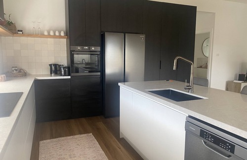 Yarram Casa | Beautiful, Modern, Cosy 3 Bedroom House..