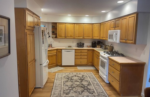 Petoskey Casa | Beautiful modern Petoskey home with lake frontage, dock and boat slip.