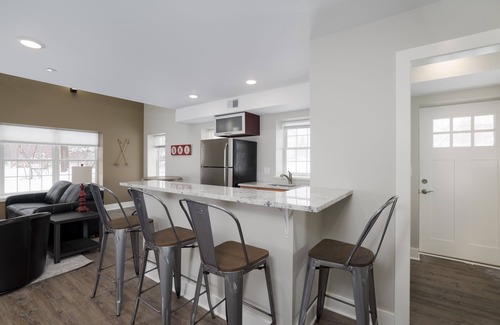 Ellicottville Apartamento | Beautiful & Modern 1-Bedroom Apartment in the Heart of Ellicottville!