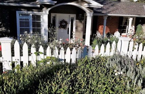 Monterey Casa | Hermosa Monterey Bay Home, 2HAB, 2BA