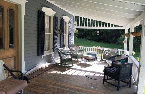 Huletts Landing Casa | HERMOSA ESCAPADA DE MONTAÑA EN HULETTS LANDING, LAKE GEORGE NY
