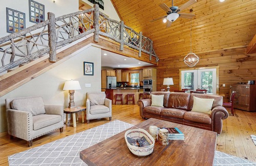 Sapphire Casa | Beautiful mountain view cabin with large deck, gas grill, and amenities